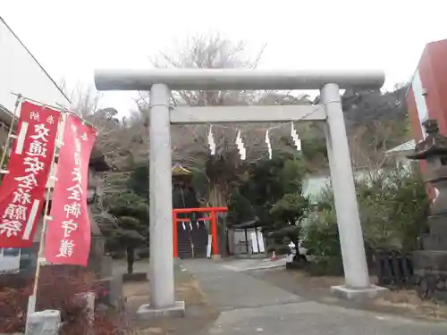 雷神社の鳥居
