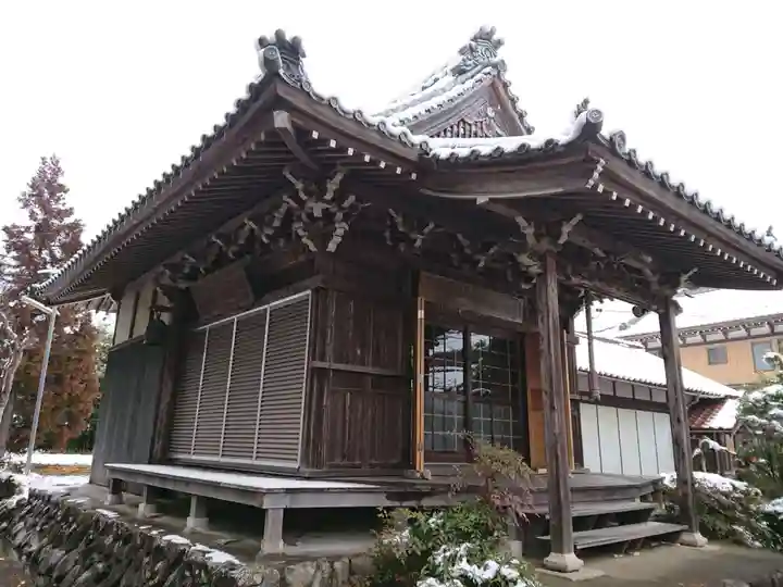 雲納寺の本殿・本堂