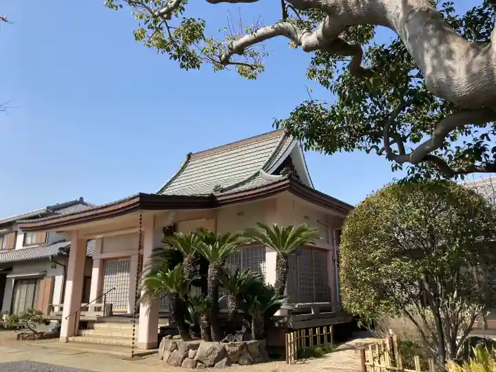長田寺の本殿・本堂
