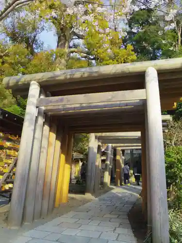 銭洗弁財天宇賀福神社の鳥居