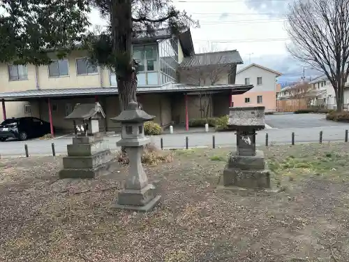 氷鉋神社の{uncategorized: "未分類", other: "その他", undefined: "問題あり", building: "その他建物", grave: "お墓", sacred_gate: "鳥居", guardian: "狛犬", statue: "像", buddha: "仏像", history: "歴史", nature: "自然", garden: "庭園", animal: "動物", pagoda: "塔", temizu: "手水舎", mountain_gate: "山門・神門", sanctuary: "本殿・本堂", subordinate: "末社・摂社", art: "芸術", scenery: "景色", jizo: "地蔵", ema: "絵馬", goshuin: "御朱印", omikuji: "おみくじ", items: "授与品その他", amulet: "お守り", goshuincho: "御朱印帳", eats: "食事", festival: "お祭り", votive_dance: "神楽", shichigosan: "七五三参", wedding: "結婚式", experience: "体験その他", initially: "初詣", around: "周辺", anti_infection: "感染症対策"}