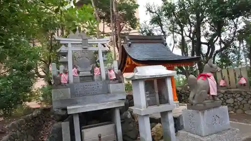 折上稲荷神社の末社・摂社