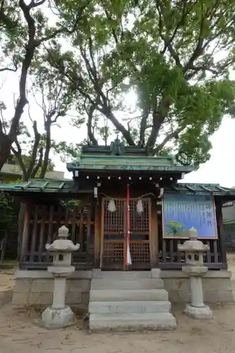 諏訪神社の本殿