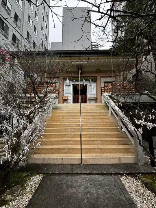 静岡天満宮の{uncategorized: "未分類", other: "その他", undefined: "問題あり", building: "その他建物", grave: "お墓", sacred_gate: "鳥居", guardian: "狛犬", statue: "像", buddha: "仏像", history: "歴史", nature: "自然", garden: "庭園", animal: "動物", pagoda: "塔", temizu: "手水舎", mountain_gate: "山門・神門", sanctuary: "本殿・本堂", subordinate: "末社・摂社", art: "芸術", scenery: "景色", jizo: "地蔵", ema: "絵馬", goshuin: "御朱印", omikuji: "おみくじ", items: "授与品その他", amulet: "お守り", goshuincho: "御朱印帳", eats: "食事", festival: "お祭り", votive_dance: "神楽", shichigosan: "七五三参", wedding: "結婚式", experience: "体験その他", initially: "初詣", around: "周辺", anti_infection: "感染症対策"}