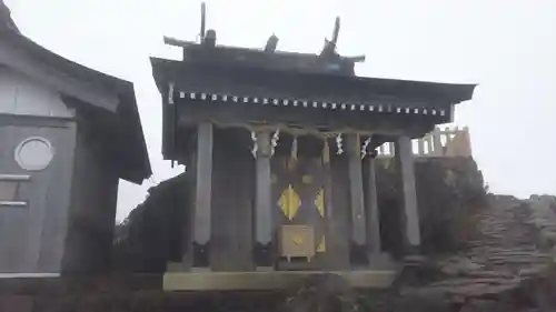 石鎚神社頂上社の本殿