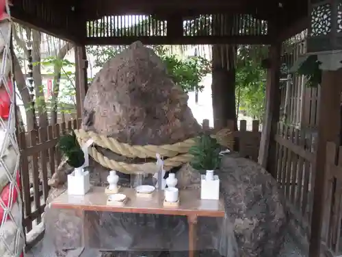 岩上神社の本殿・本堂