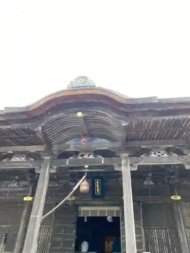 高良大社の{uncategorized: "未分類", other: "その他", undefined: "問題あり", building: "その他建物", grave: "お墓", sacred_gate: "鳥居", guardian: "狛犬", statue: "像", buddha: "仏像", history: "歴史", nature: "自然", garden: "庭園", animal: "動物", pagoda: "塔", temizu: "手水舎", mountain_gate: "山門・神門", sanctuary: "本殿・本堂", subordinate: "末社・摂社", art: "芸術", scenery: "景色", jizo: "地蔵", ema: "絵馬", goshuin: "御朱印", omikuji: "おみくじ", items: "授与品その他", amulet: "お守り", goshuincho: "御朱印帳", eats: "食事", festival: "お祭り", votive_dance: "神楽", shichigosan: "七五三参", wedding: "結婚式", experience: "体験その他", initially: "初詣", around: "周辺", anti_infection: "感染症対策"}