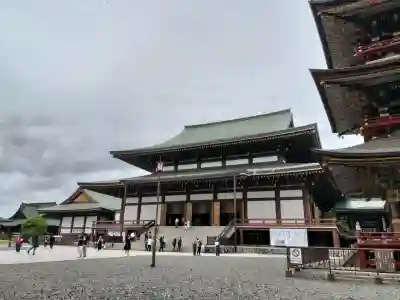 成田山新勝寺の{uncategorized: "未分類", other: "その他", undefined: "問題あり", building: "その他建物", grave: "お墓", sacred_gate: "鳥居", guardian: "狛犬", statue: "像", buddha: "仏像", history: "歴史", nature: "自然", garden: "庭園", animal: "動物", pagoda: "塔", temizu: "手水舎", mountain_gate: "山門・神門", sanctuary: "本殿・本堂", subordinate: "末社・摂社", art: "芸術", scenery: "景色", jizo: "地蔵", ema: "絵馬", goshuin: "御朱印", omikuji: "おみくじ", items: "授与品その他", amulet: "お守り", goshuincho: "御朱印帳", eats: "食事", festival: "お祭り", votive_dance: "神楽", shichigosan: "七五三参", wedding: "結婚式", experience: "体験その他", initially: "初詣", around: "周辺", anti_infection: "感染症対策"}