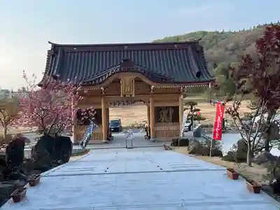 青龍寺(昭和大仏)の山門・神門