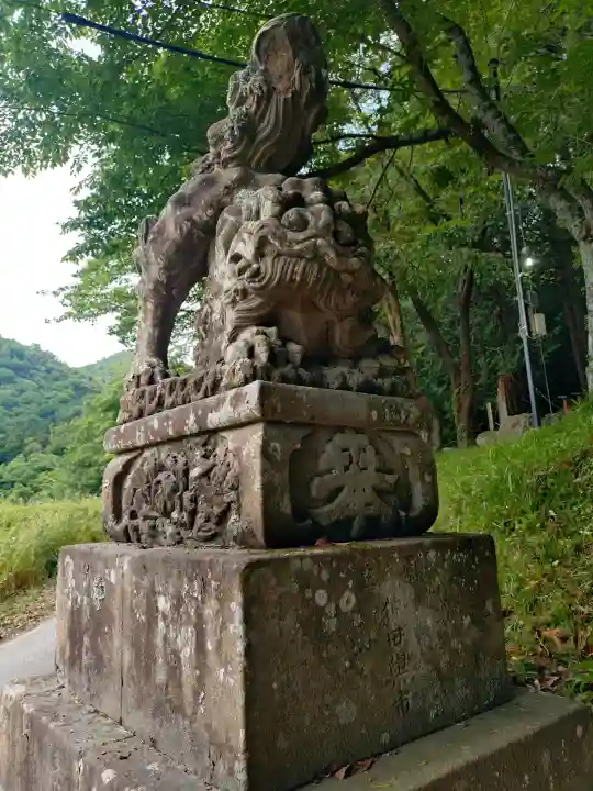 赤猪岩神社の{uncategorized: "未分類", other: "その他", undefined: "問題あり", building: "その他建物", grave: "お墓", sacred_gate: "鳥居", guardian: "狛犬", statue: "像", buddha: "仏像", history: "歴史", nature: "自然", garden: "庭園", animal: "動物", pagoda: "塔", temizu: "手水舎", mountain_gate: "山門・神門", sanctuary: "本殿・本堂", subordinate: "末社・摂社", art: "芸術", scenery: "景色", jizo: "地蔵", ema: "絵馬", goshuin: "御朱印", omikuji: "おみくじ", items: "授与品その他", amulet: "お守り", goshuincho: "御朱印帳", eats: "食事", festival: "お祭り", votive_dance: "神楽", shichigosan: "七五三参", wedding: "結婚式", experience: "体験その他", initially: "初詣", around: "周辺", anti_infection: "感染症対策"}