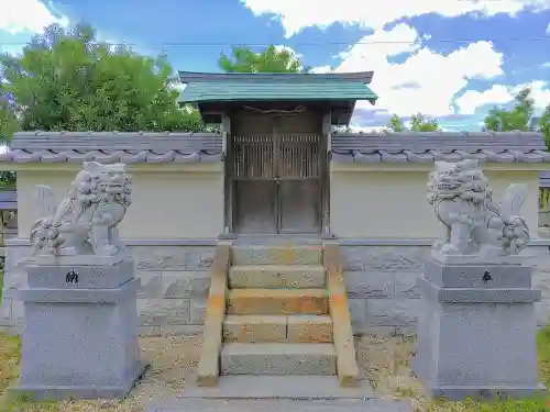 八龍神社（東八龍社）の本殿・本堂