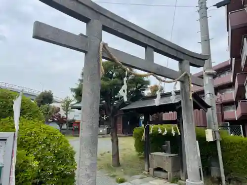 市ヶ尾杉山神社の鳥居