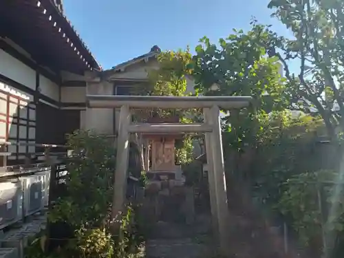 興徳寺の鳥居