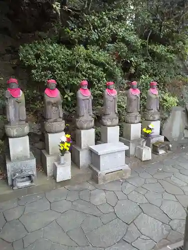 東長谷寺　薬王院の地蔵