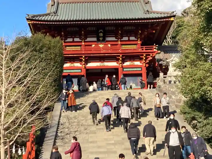 鶴岡八幡宮の山門・神門
