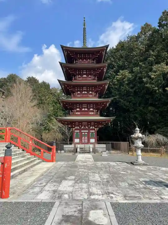 鳳台院の{uncategorized: "未分類", other: "その他", undefined: "問題あり", building: "その他建物", grave: "お墓", sacred_gate: "鳥居", guardian: "狛犬", statue: "像", buddha: "仏像", history: "歴史", nature: "自然", garden: "庭園", animal: "動物", pagoda: "塔", temizu: "手水舎", mountain_gate: "山門・神門", sanctuary: "本殿・本堂", subordinate: "末社・摂社", art: "芸術", scenery: "景色", jizo: "地蔵", ema: "絵馬", goshuin: "御朱印", omikuji: "おみくじ", items: "授与品その他", amulet: "お守り", goshuincho: "御朱印帳", eats: "食事", festival: "お祭り", votive_dance: "神楽", shichigosan: "七五三参", wedding: "結婚式", experience: "体験その他", initially: "初詣", around: "周辺", anti_infection: "感染症対策"}