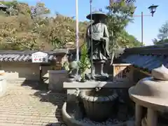 朝護孫子寺の像