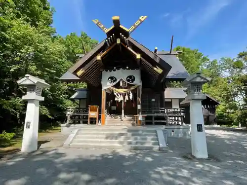 比布神社の本殿