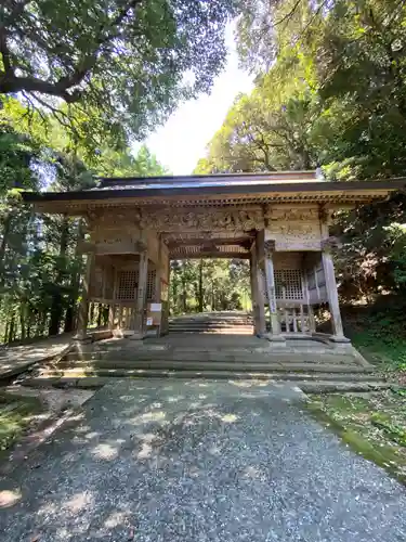 倭文神社の山門