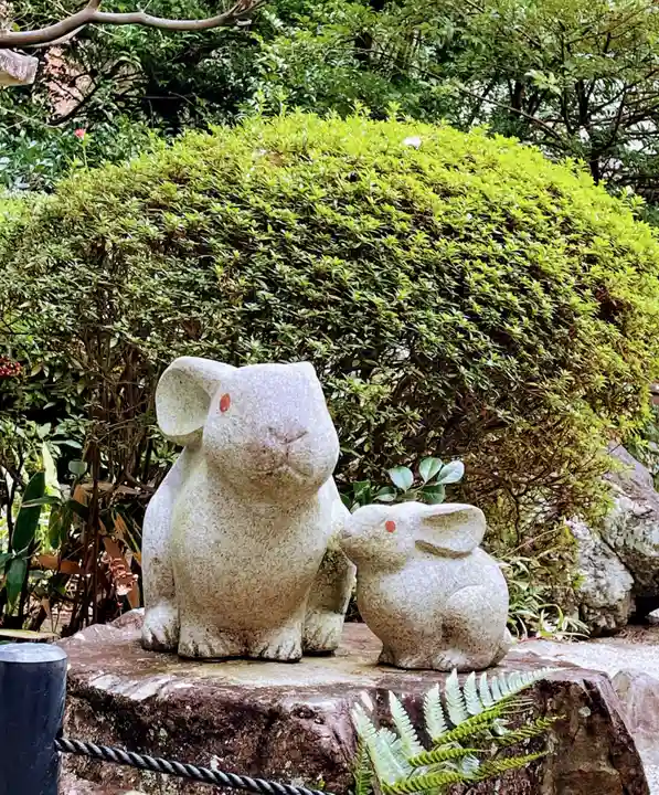岡崎神社の狛犬