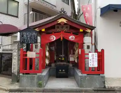 庚申塚(鳩森八幡神社社外)の本殿・本堂