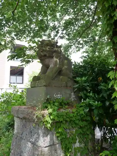 平出雷電神社の狛犬