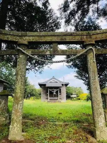 西神社の鳥居