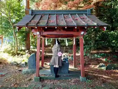 仁杉神社の手水舎