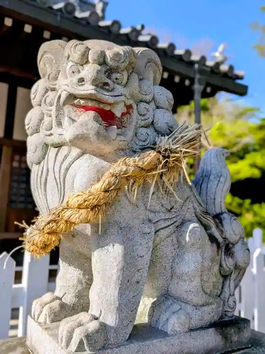 久々知須佐男神社の{uncategorized: "未分類", other: "その他", undefined: "問題あり", building: "その他建物", grave: "お墓", sacred_gate: "鳥居", guardian: "狛犬", statue: "像", buddha: "仏像", history: "歴史", nature: "自然", garden: "庭園", animal: "動物", pagoda: "塔", temizu: "手水舎", mountain_gate: "山門・神門", sanctuary: "本殿・本堂", subordinate: "末社・摂社", art: "芸術", scenery: "景色", jizo: "地蔵", ema: "絵馬", goshuin: "御朱印", omikuji: "おみくじ", items: "授与品その他", amulet: "お守り", goshuincho: "御朱印帳", eats: "食事", festival: "お祭り", votive_dance: "神楽", shichigosan: "七五三参", wedding: "結婚式", experience: "体験その他", initially: "初詣", around: "周辺", anti_infection: "感染症対策"}
