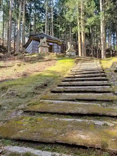 上原神明社の建物その他