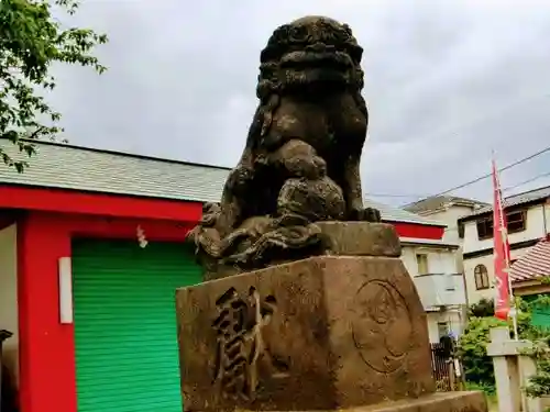 東八幡神社の狛犬