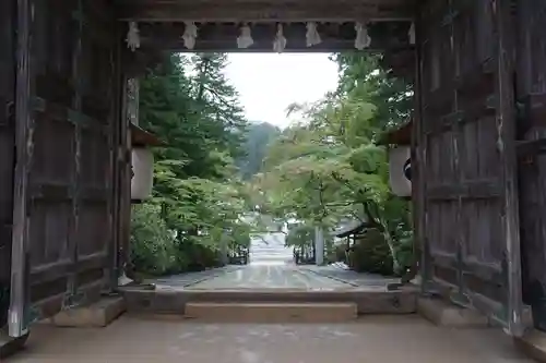 高野山金剛峯寺の山門