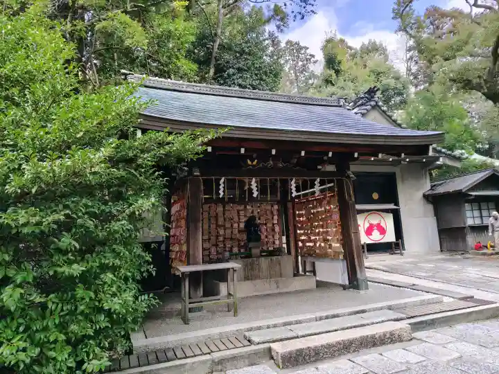 岡崎神社の{uncategorized: "未分類", other: "その他", undefined: "問題あり", building: "その他建物", grave: "お墓", sacred_gate: "鳥居", guardian: "狛犬", statue: "像", buddha: "仏像", history: "歴史", nature: "自然", garden: "庭園", animal: "動物", pagoda: "塔", temizu: "手水舎", mountain_gate: "山門・神門", sanctuary: "本殿・本堂", subordinate: "末社・摂社", art: "芸術", scenery: "景色", jizo: "地蔵", ema: "絵馬", goshuin: "御朱印", omikuji: "おみくじ", items: "授与品その他", amulet: "お守り", goshuincho: "御朱印帳", eats: "食事", festival: "お祭り", votive_dance: "神楽", shichigosan: "七五三参", wedding: "結婚式", experience: "体験その他", initially: "初詣", around: "周辺", anti_infection: "感染症対策"}