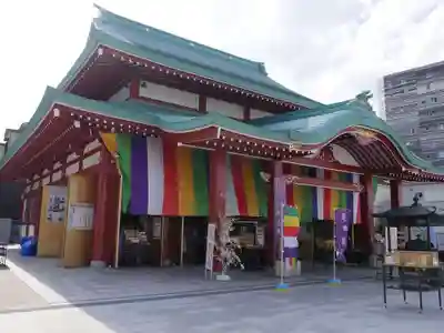 成田山横浜別院延命院の本殿・本堂