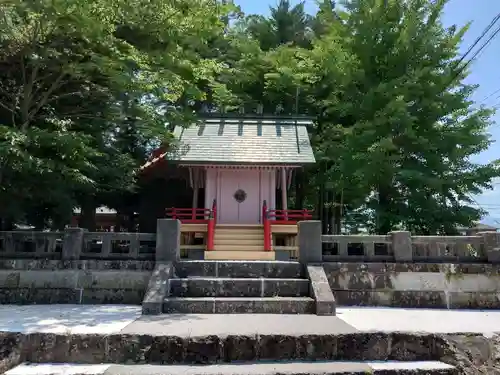 北東本宮小室浅間神社の末社