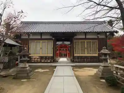 平井神社の山門・神門