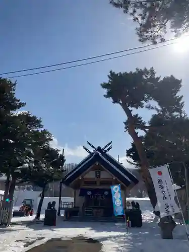 石山神社の本殿