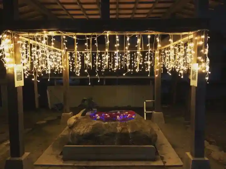 立志神社の手水舎