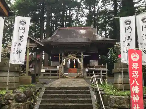 坪沼八幡神社の本殿・本堂
