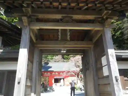 荏柄天神社の山門・神門