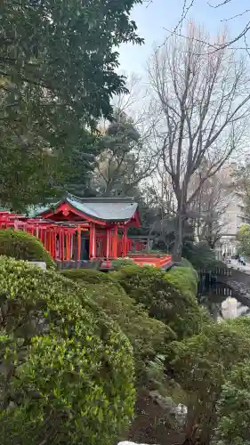 根津神社の{uncategorized: "未分類", other: "その他", undefined: "問題あり", building: "その他建物", grave: "お墓", sacred_gate: "鳥居", guardian: "狛犬", statue: "像", buddha: "仏像", history: "歴史", nature: "自然", garden: "庭園", animal: "動物", pagoda: "塔", temizu: "手水舎", mountain_gate: "山門・神門", sanctuary: "本殿・本堂", subordinate: "末社・摂社", art: "芸術", scenery: "景色", jizo: "地蔵", ema: "絵馬", goshuin: "御朱印", omikuji: "おみくじ", items: "授与品その他", amulet: "お守り", goshuincho: "御朱印帳", eats: "食事", festival: "お祭り", votive_dance: "神楽", shichigosan: "七五三参", wedding: "結婚式", experience: "体験その他", initially: "初詣", around: "周辺", anti_infection: "感染症対策"}