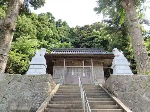 八幡神社の本殿・本堂