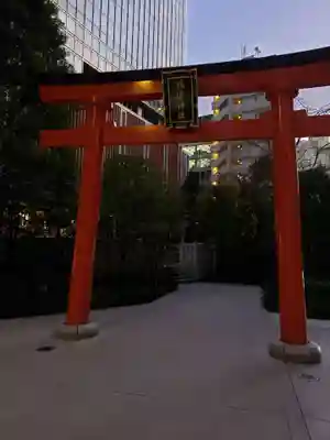 福徳神社（芽吹稲荷）の鳥居