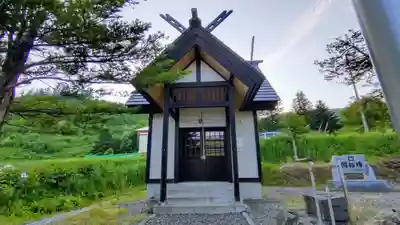 新田中神社の本殿・本堂