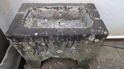 本古川町稲荷神社の手水舎