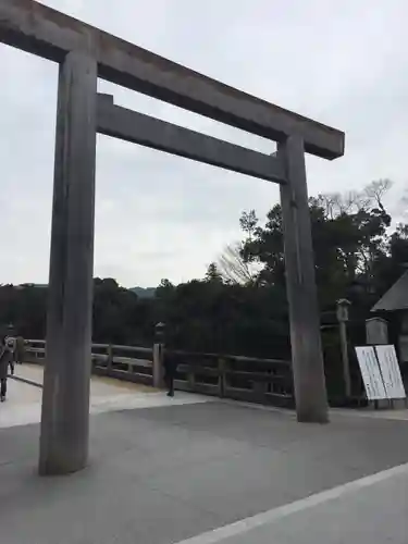 伊勢神宮内宮（皇大神宮）の鳥居