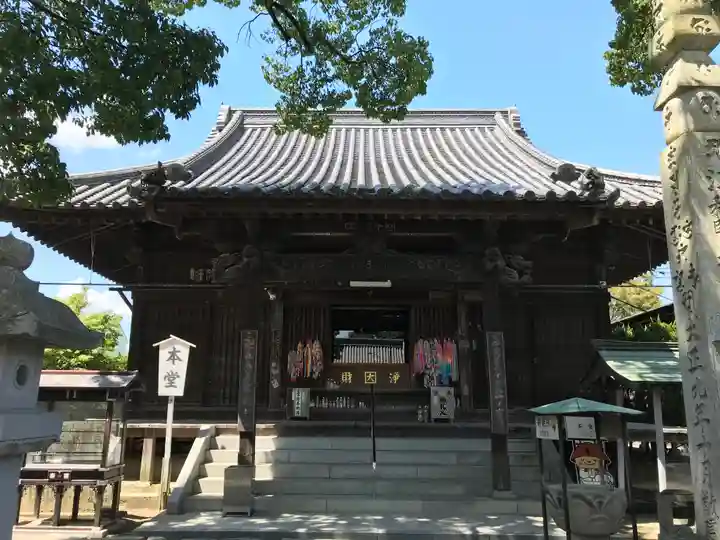 一宮寺の本殿・本堂