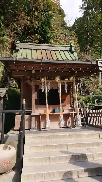 銭洗弁財天宇賀福神社の本殿・本堂