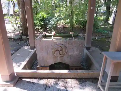 赤坂氷川神社の手水舎