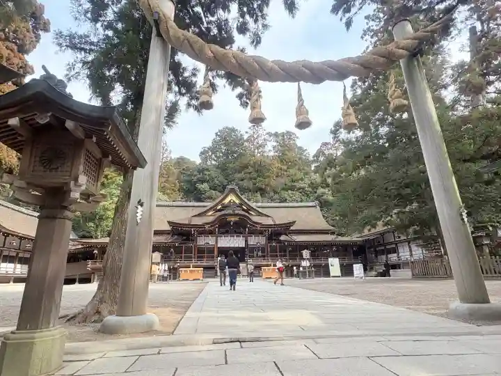 大神神社の{uncategorized: "未分類", other: "その他", undefined: "問題あり", building: "その他建物", grave: "お墓", sacred_gate: "鳥居", guardian: "狛犬", statue: "像", buddha: "仏像", history: "歴史", nature: "自然", garden: "庭園", animal: "動物", pagoda: "塔", temizu: "手水舎", mountain_gate: "山門・神門", sanctuary: "本殿・本堂", subordinate: "末社・摂社", art: "芸術", scenery: "景色", jizo: "地蔵", ema: "絵馬", goshuin: "御朱印", omikuji: "おみくじ", items: "授与品その他", amulet: "お守り", goshuincho: "御朱印帳", eats: "食事", festival: "お祭り", votive_dance: "神楽", shichigosan: "七五三参", wedding: "結婚式", experience: "体験その他", initially: "初詣", around: "周辺", anti_infection: "感染症対策"}